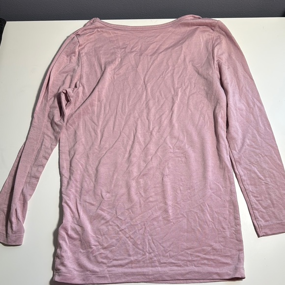 Uniqlo heat tech girls 7-8 pink long sleeve tshirt - Picture 3 of 4